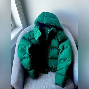 Lululemon Wunder Puff Cropped Jacket in Evergreen